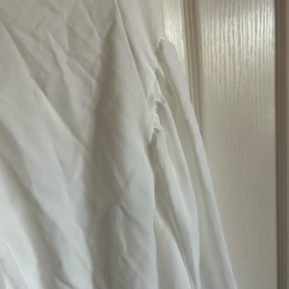 Square neck tank white mini dress backless bow fit and flare size medium NEW - Picture 9 of 11